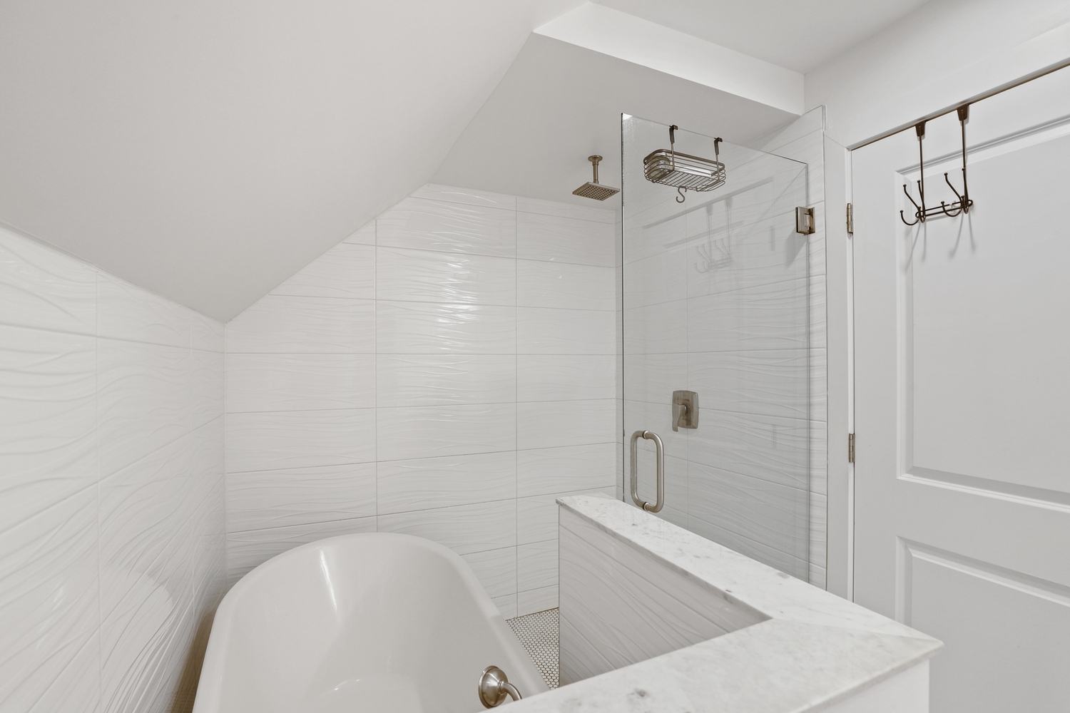 4636 Custer Avenue Property Photo 14