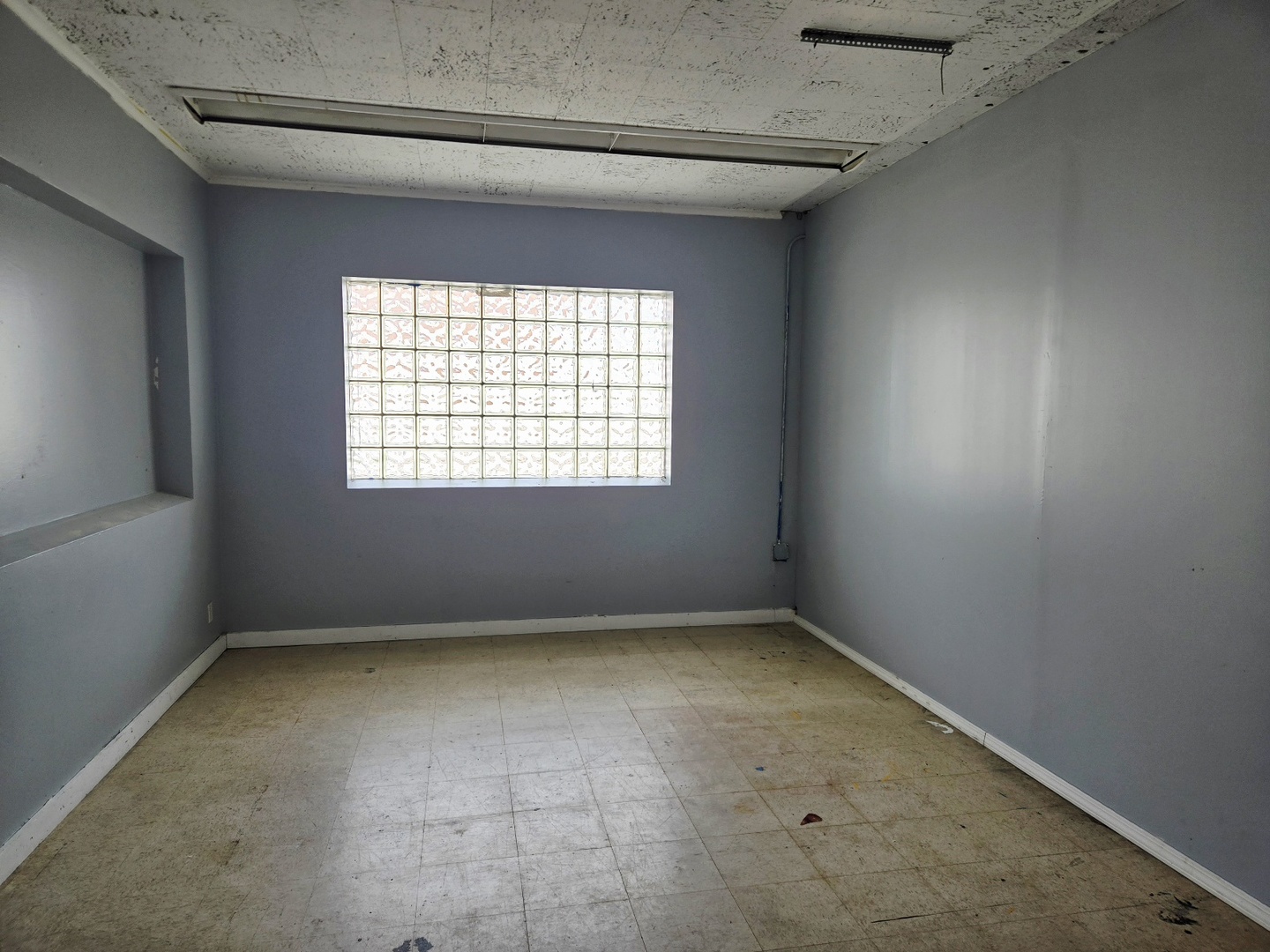 220 E Galena Boulevard Property Photo 18