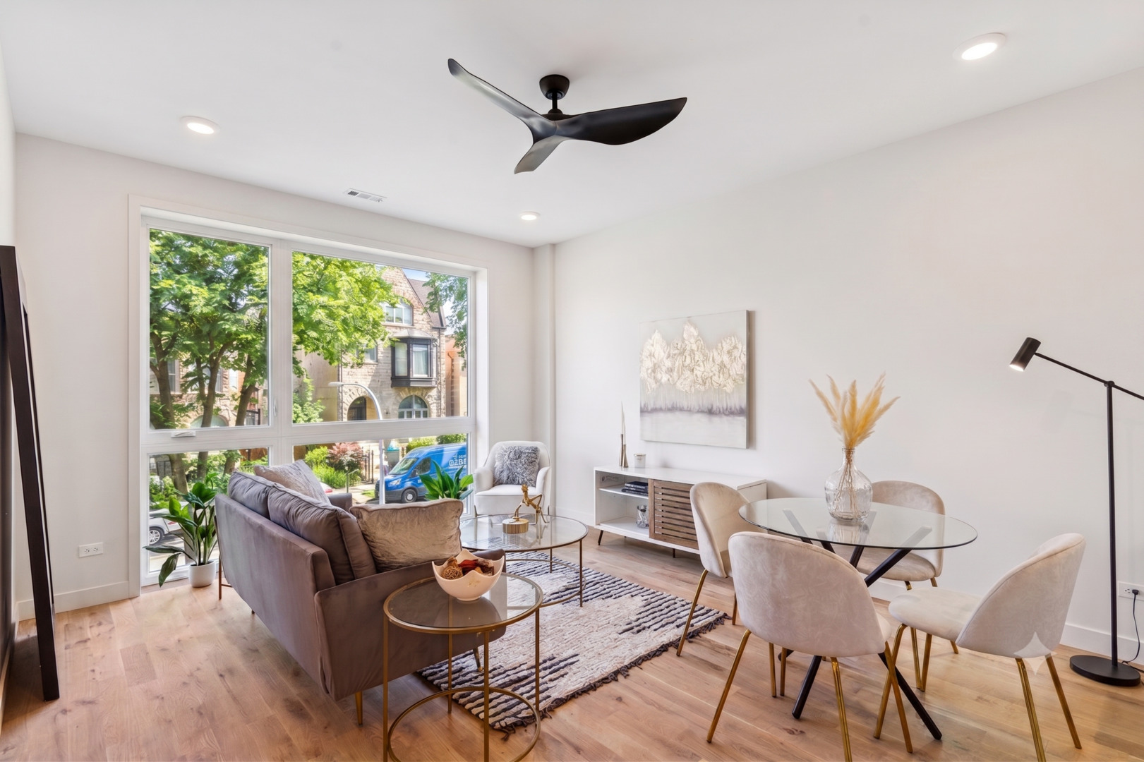 4206 S Calumet Avenue 101 Property Photo 3