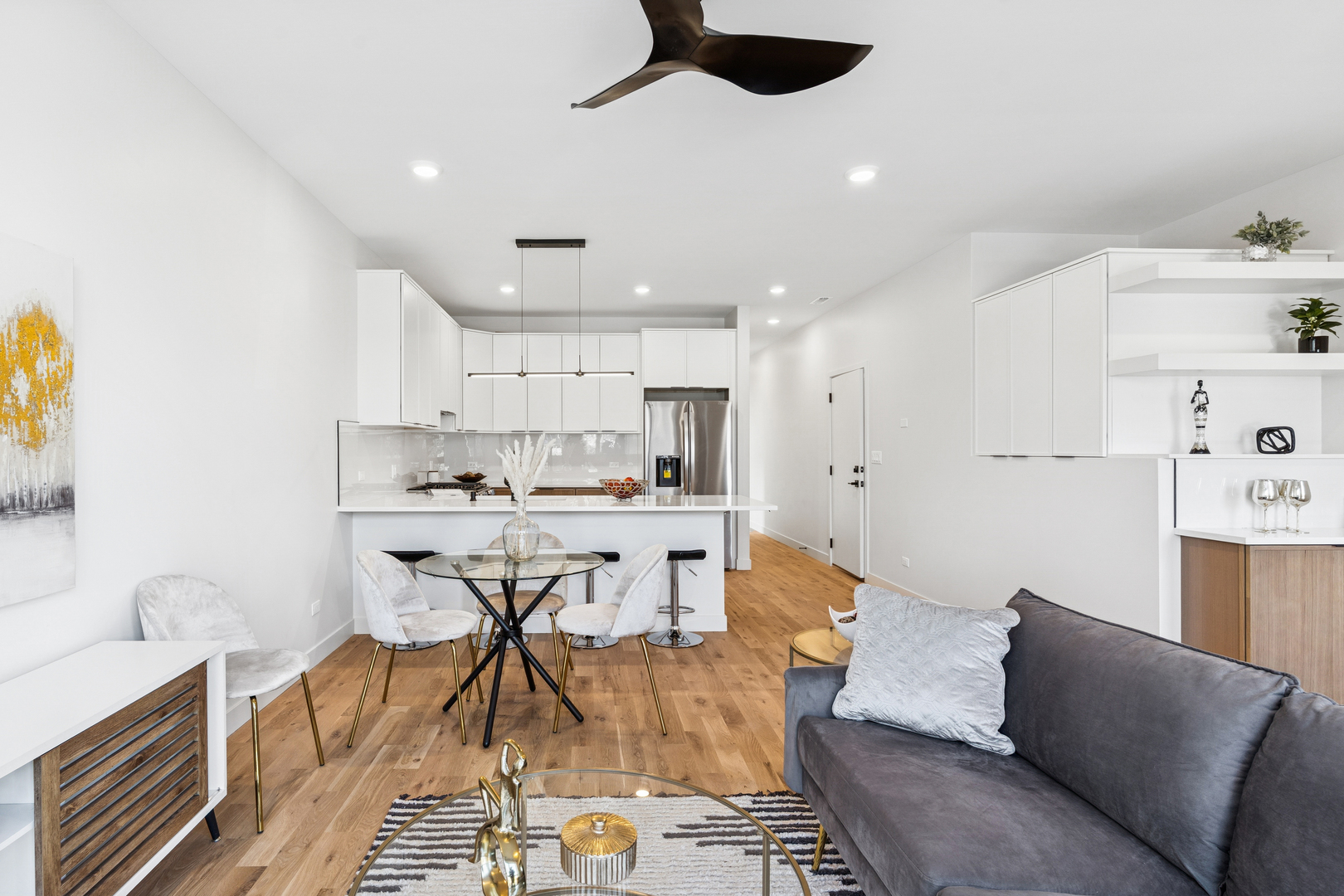 4206 S Calumet Avenue 101 Property Photo 4