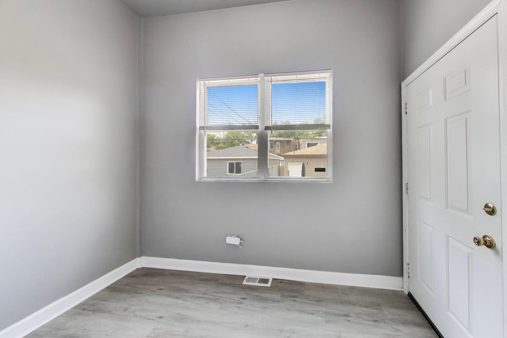 6524 S Eberhart Avenue Property Photo 16