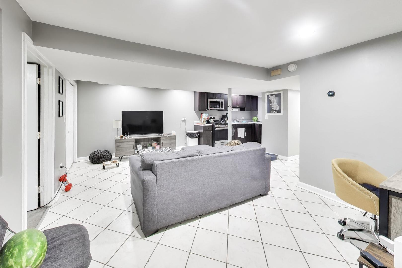 6524 S Eberhart Avenue Property Photo 33