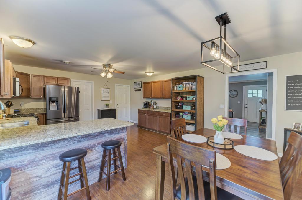 250 Kern Street Property Photo 8