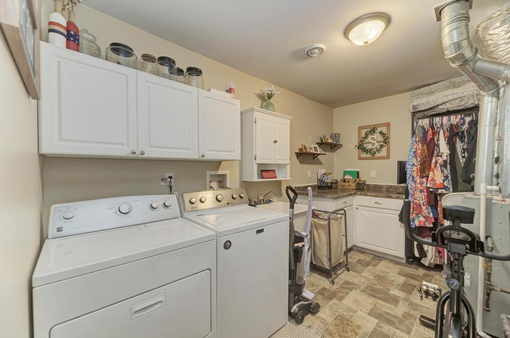 250 Kern Street Property Photo 20