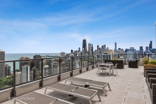 1660 N La Salle Drive 210 Property Photo 7