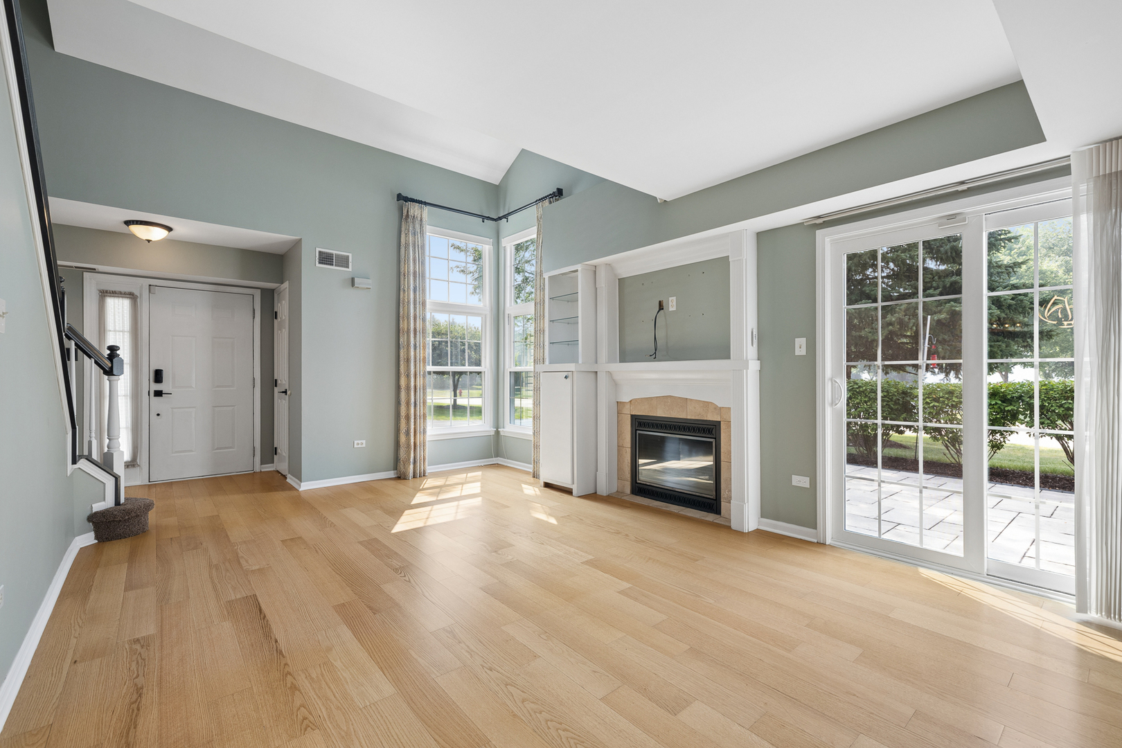 13962 S Cambridge Circle Property Photo 6