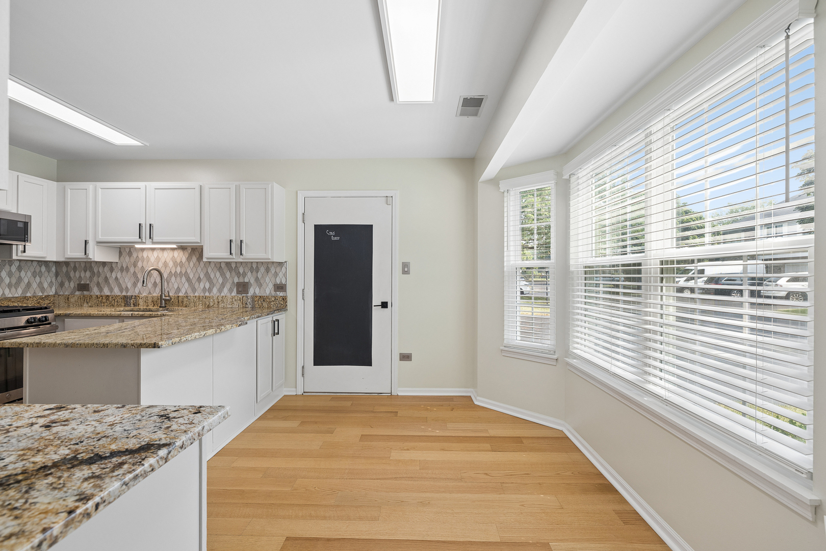 13962 S Cambridge Circle Property Photo 9