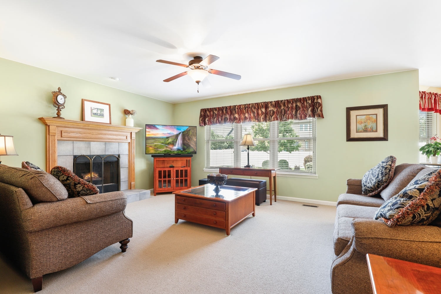 1196 Fawn Circle Property Photo 5