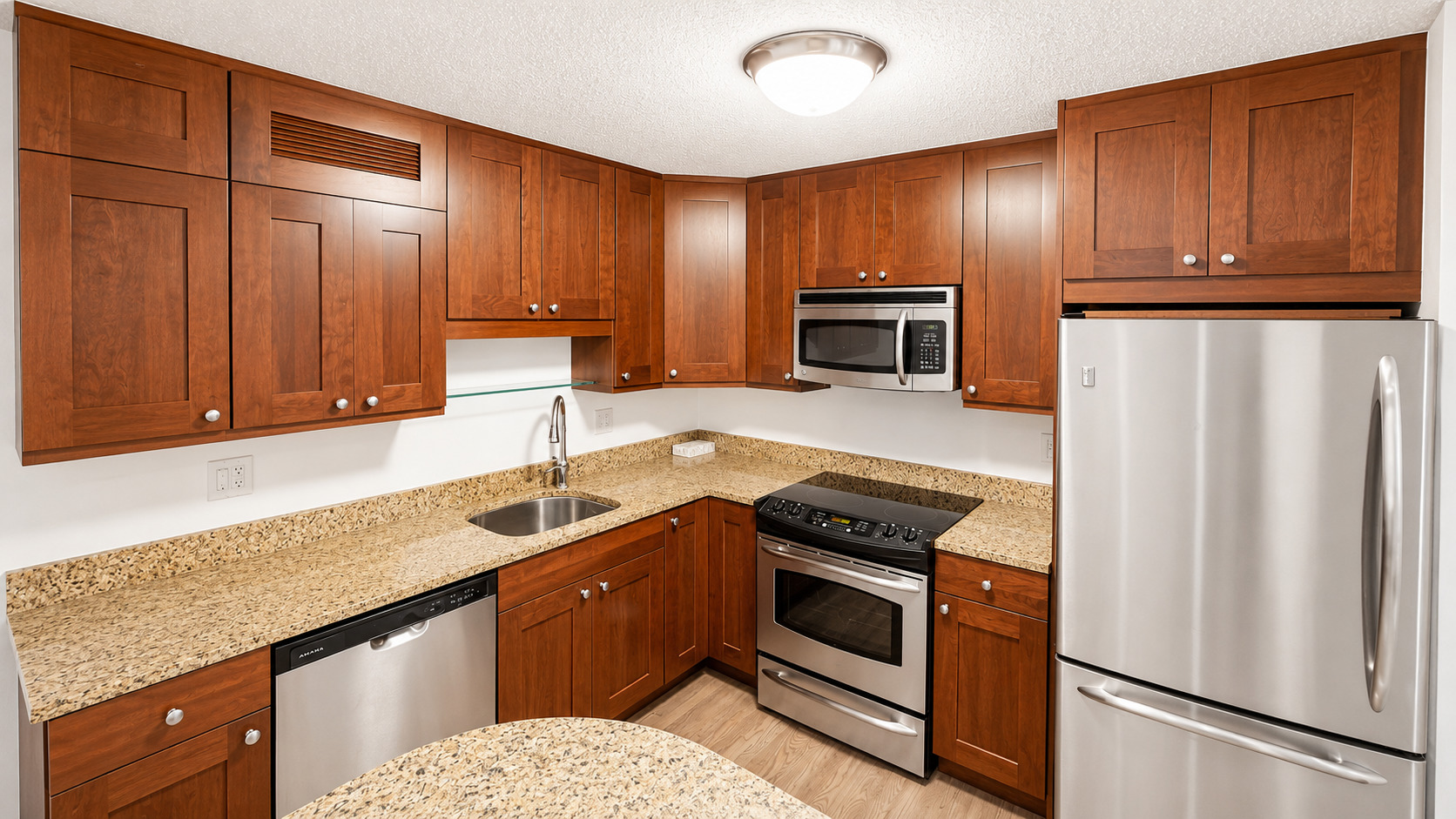 10 E Ontario Street 4007 Property Photo 6