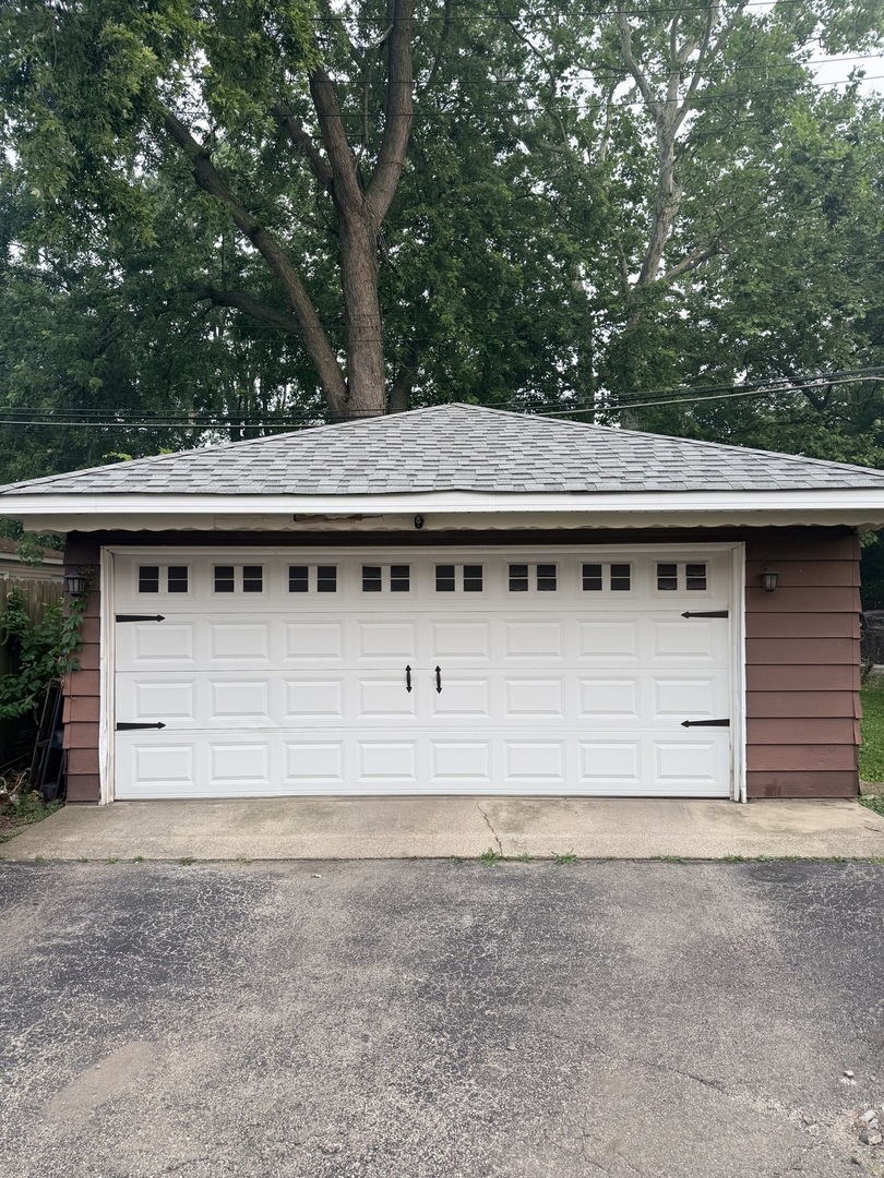 2929 W 85th Street Property Photo 4