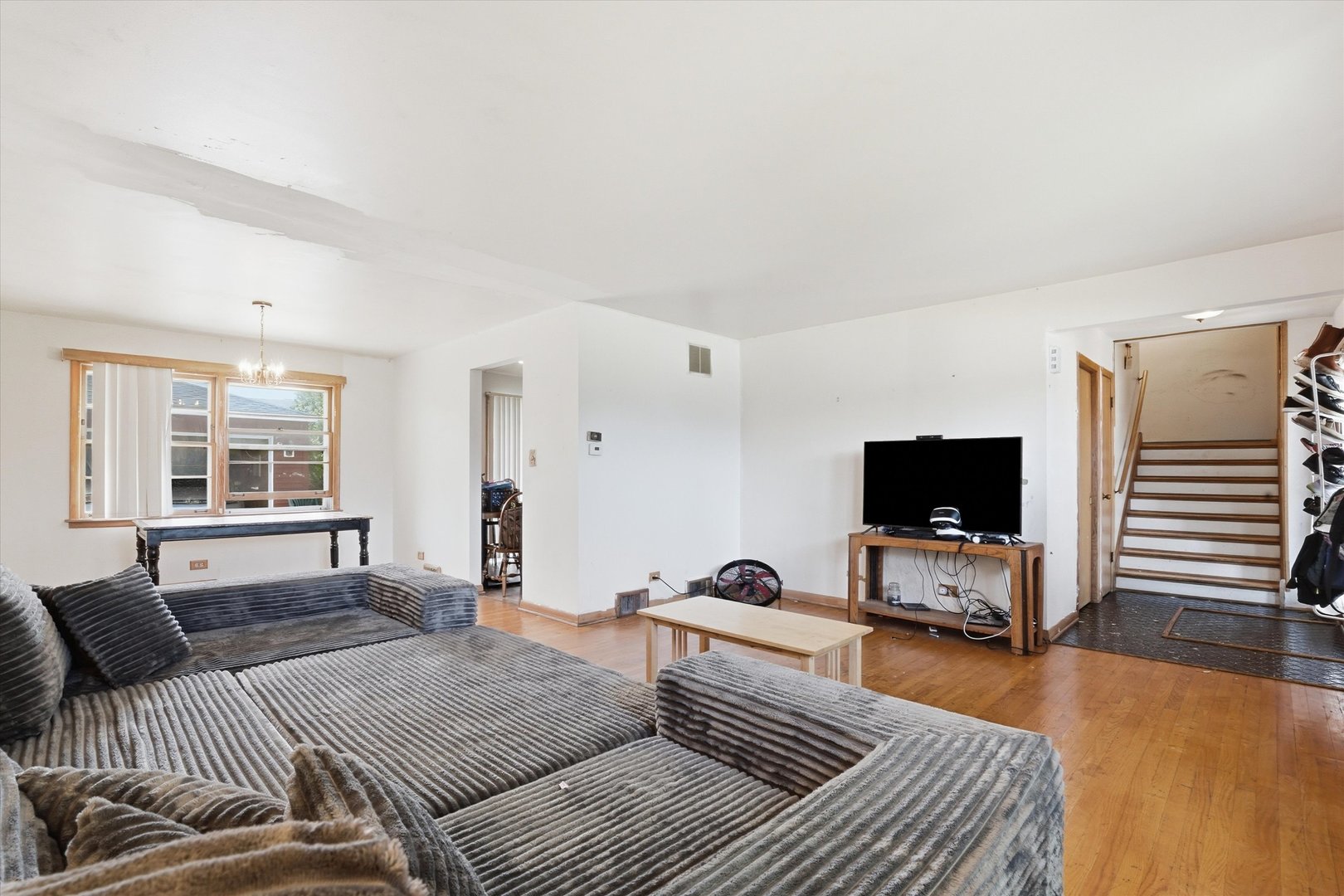 15342 Dobson Avenue Property Photo 4