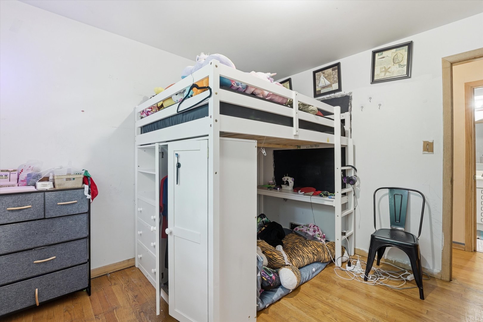 15342 Dobson Avenue Property Photo 21
