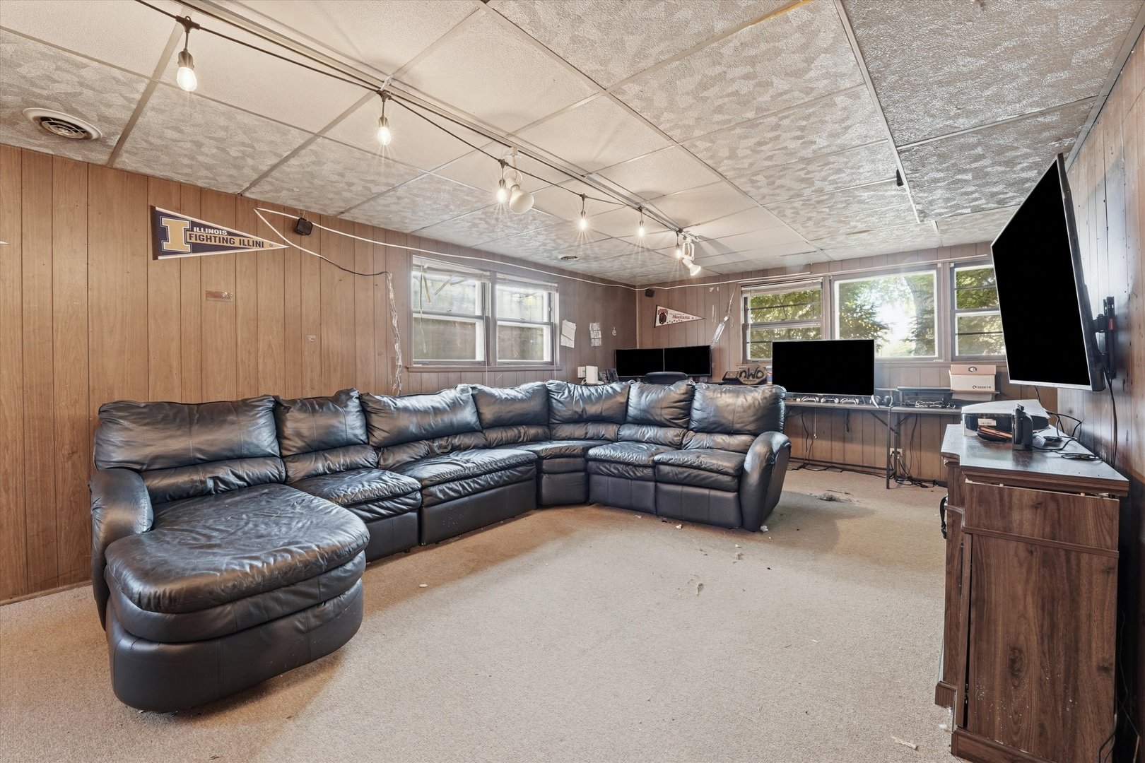 15342 Dobson Avenue Property Photo 32