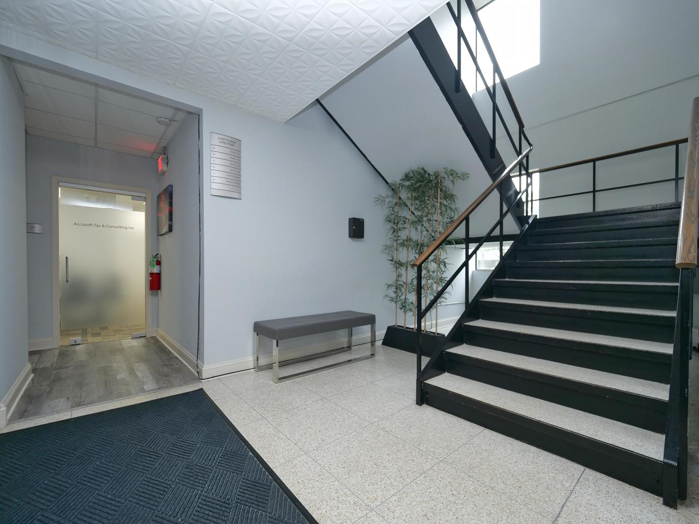 7300 N Cicero Avenue Property Photo 7