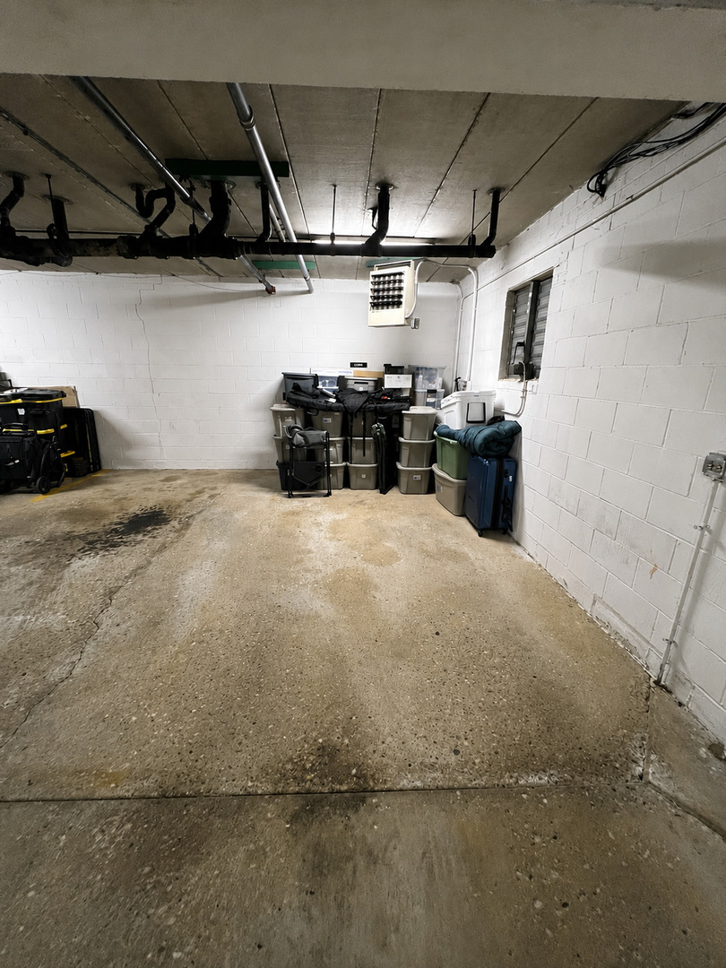 1302 E Washington Street B1 Property Photo 16
