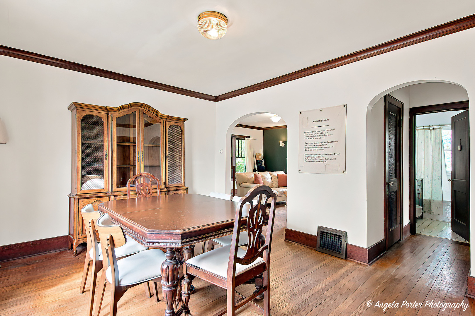 824 Washington Street Property Photo 8