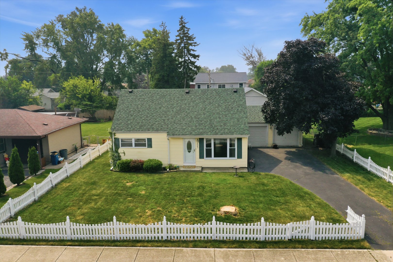 4847 W 84th Place Property Photo 1
