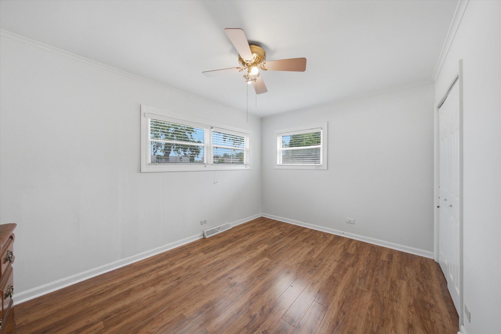 4847 W 84th Place Property Photo 10