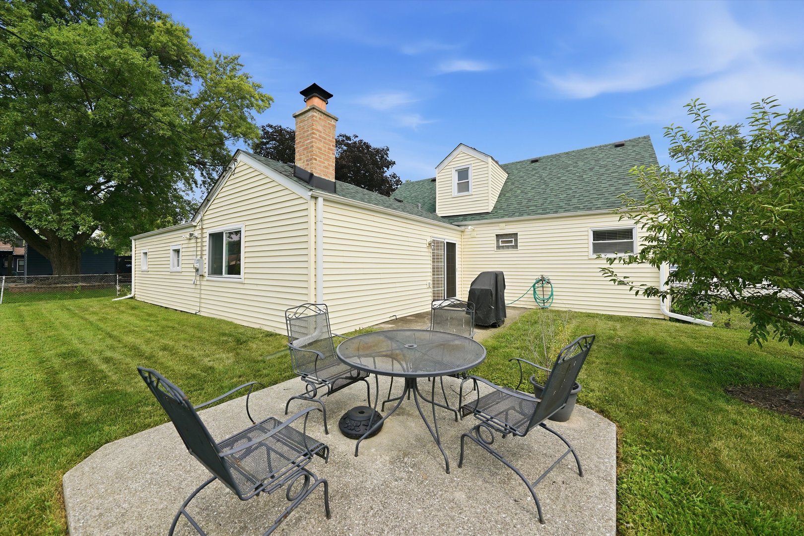4847 W 84th Place Property Photo 19