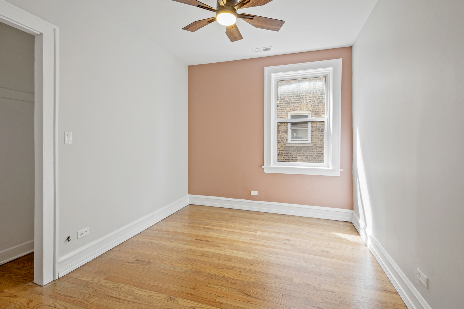 4834 N Springfield Avenue 2 Property Photo 13