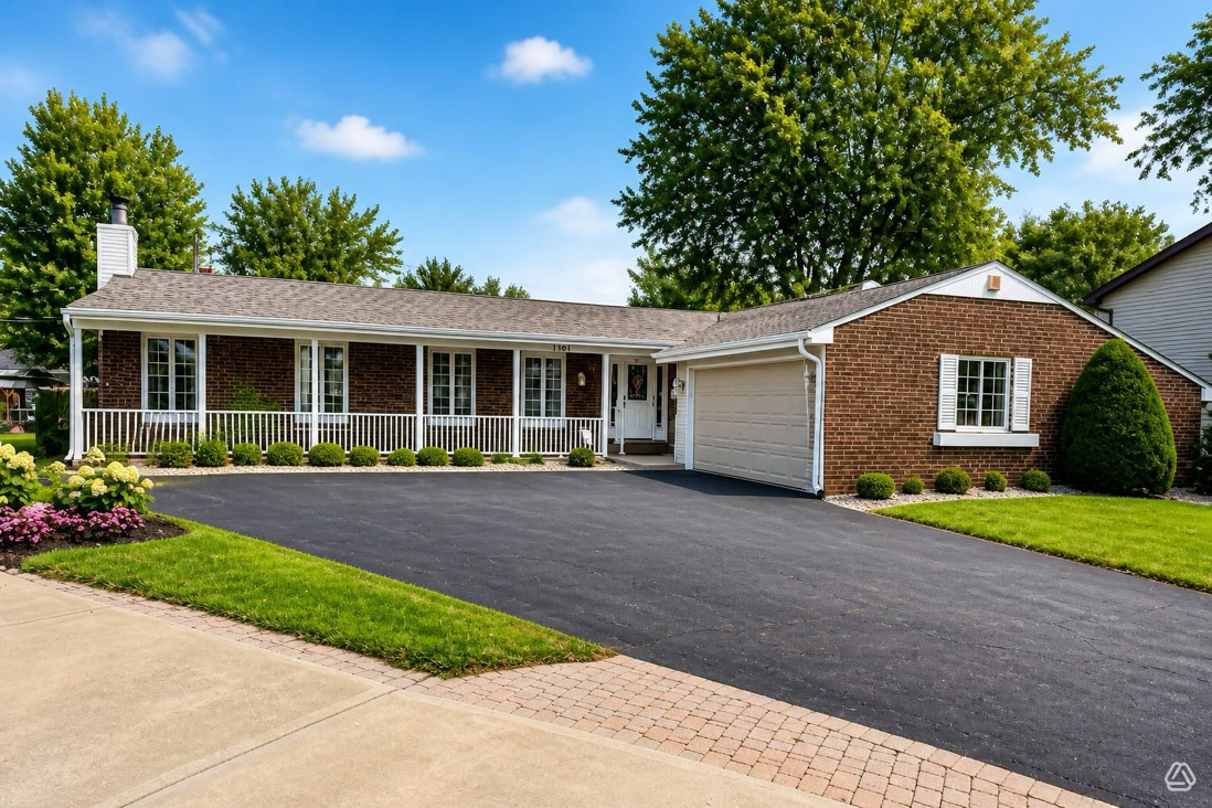 1191 Holly Court Property Photo 1