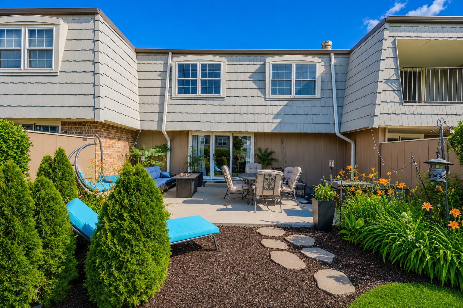 660 Versailles Circle E Property Photo 21