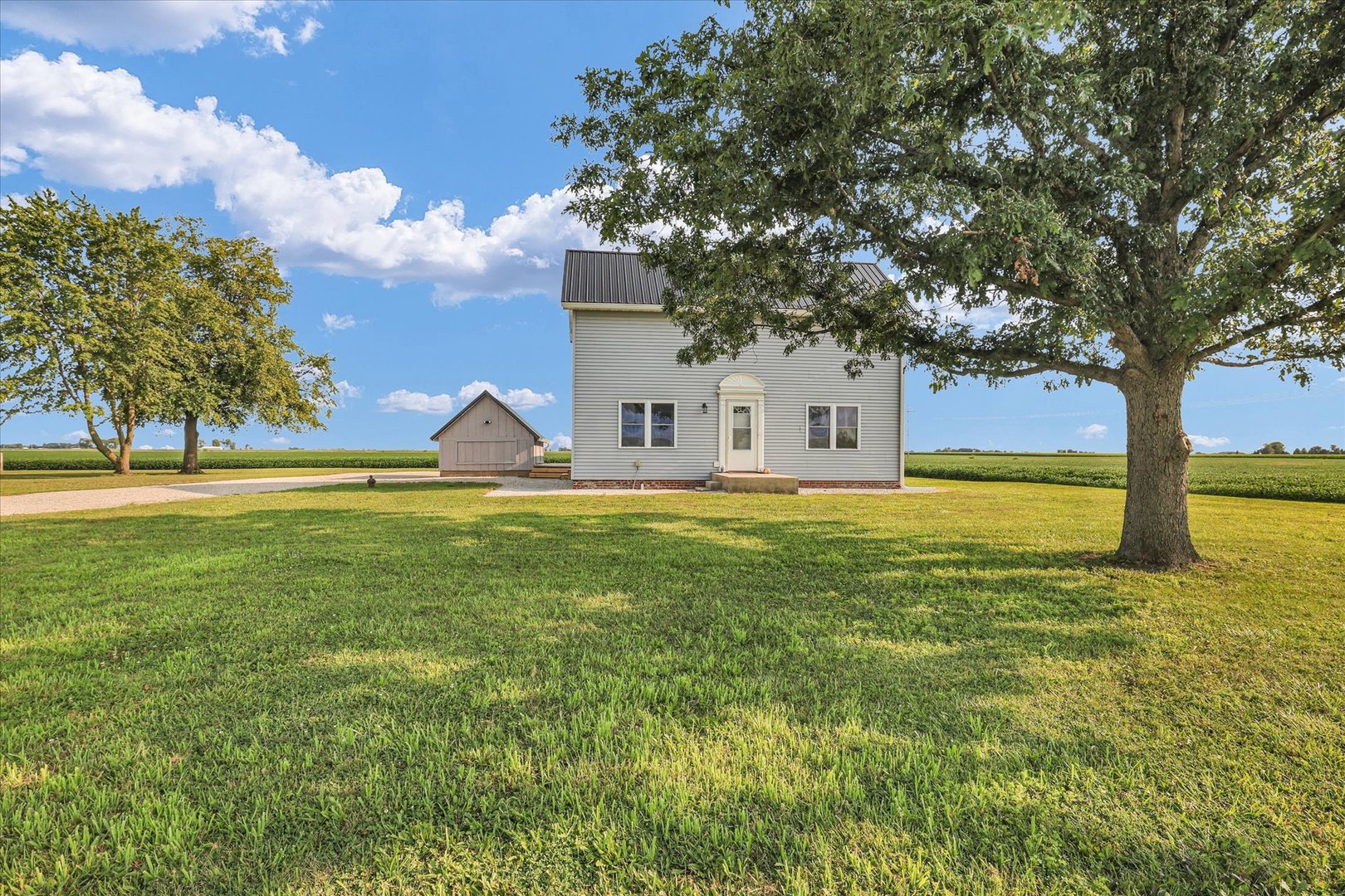 2055 County Road 2500 Road Property Photo 4