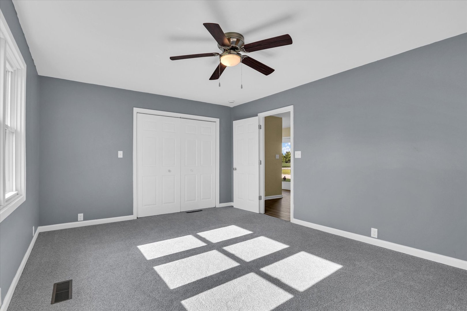 2055 County Road 2500 Road Property Photo 17