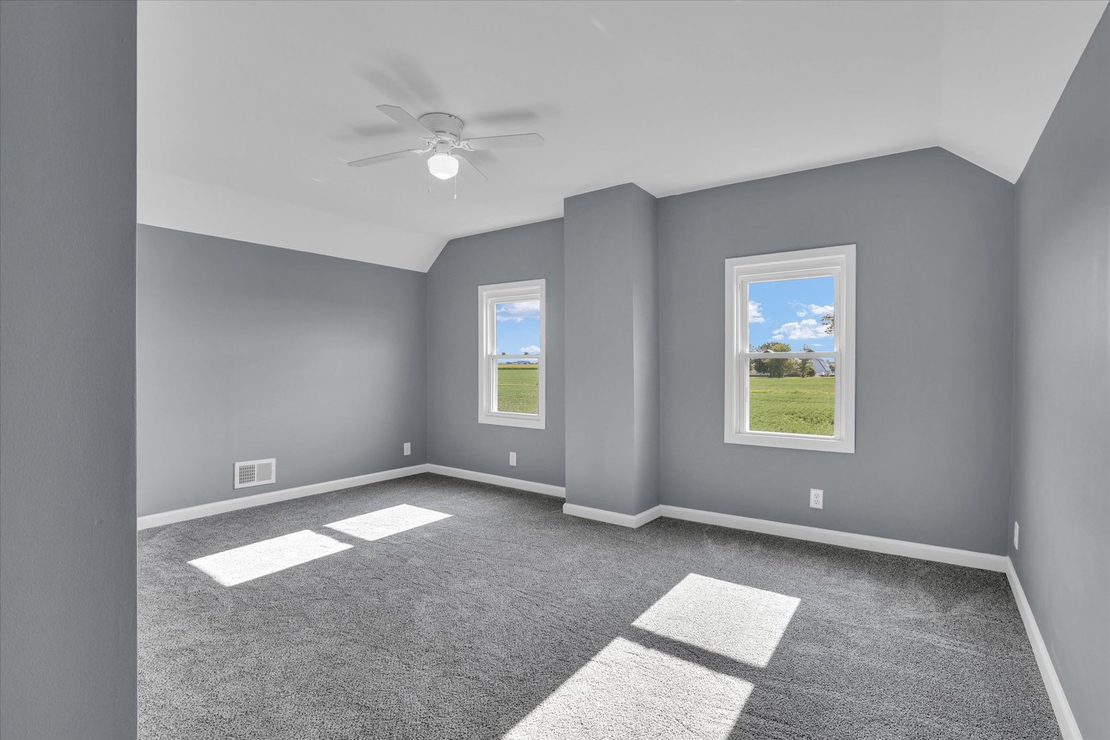 2055 County Road 2500 Road Property Photo 23