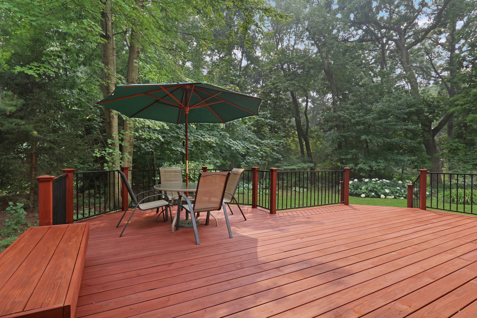 744 Strawberry Fields Property Photo 2