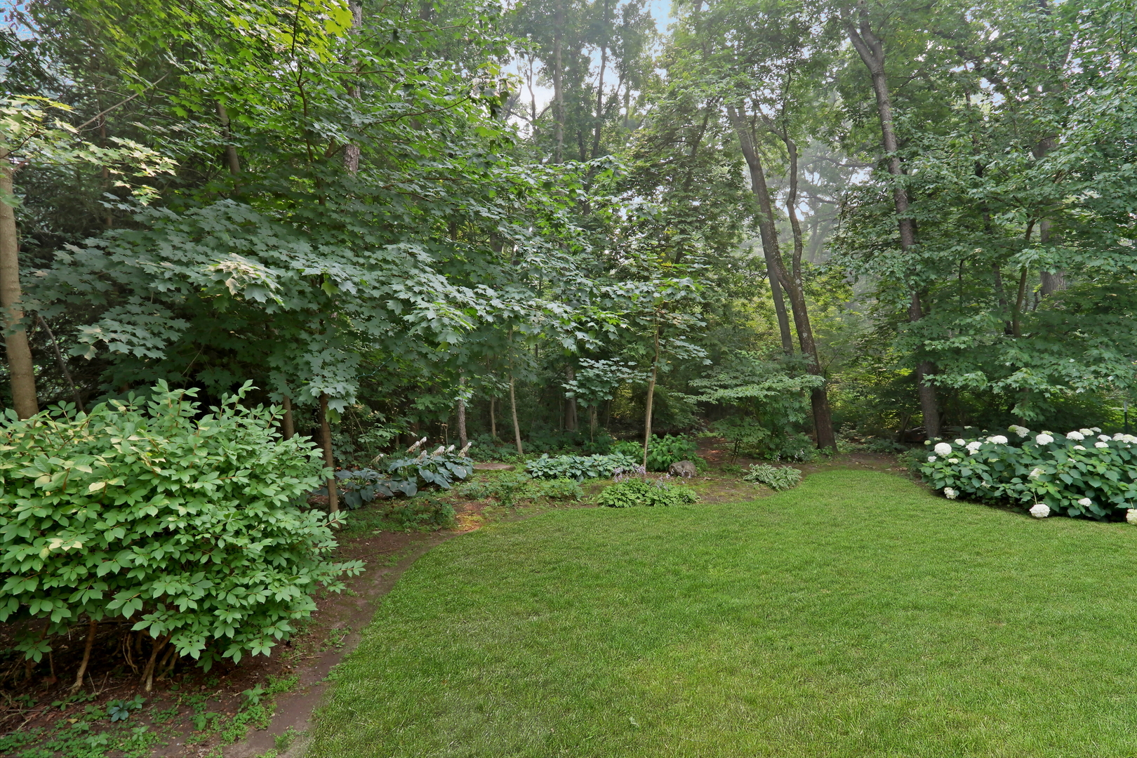 744 Strawberry Fields Property Photo 3