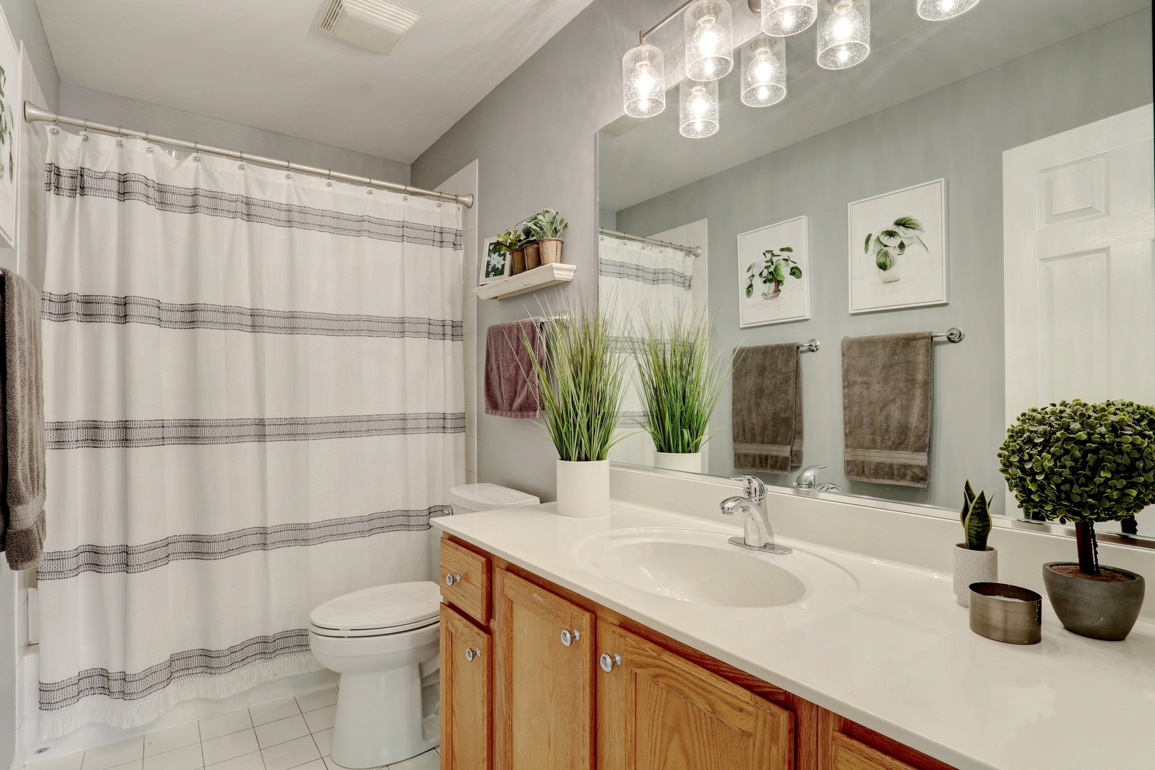 744 Strawberry Fields Property Photo 38