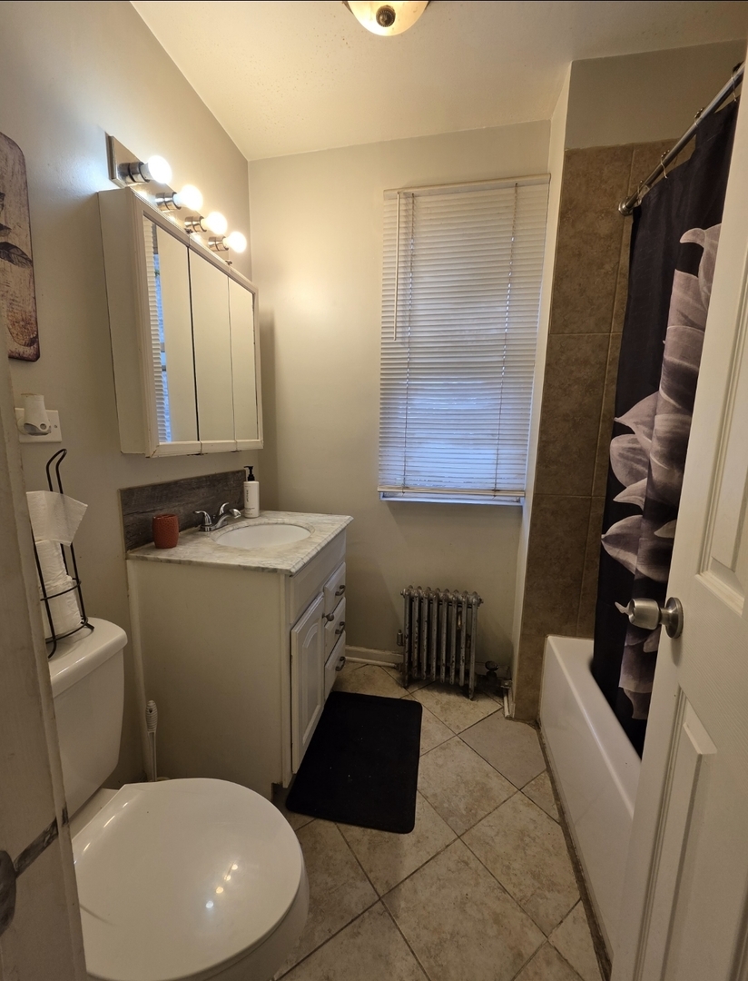 7841 S Loomis Boulevard Property Photo 7