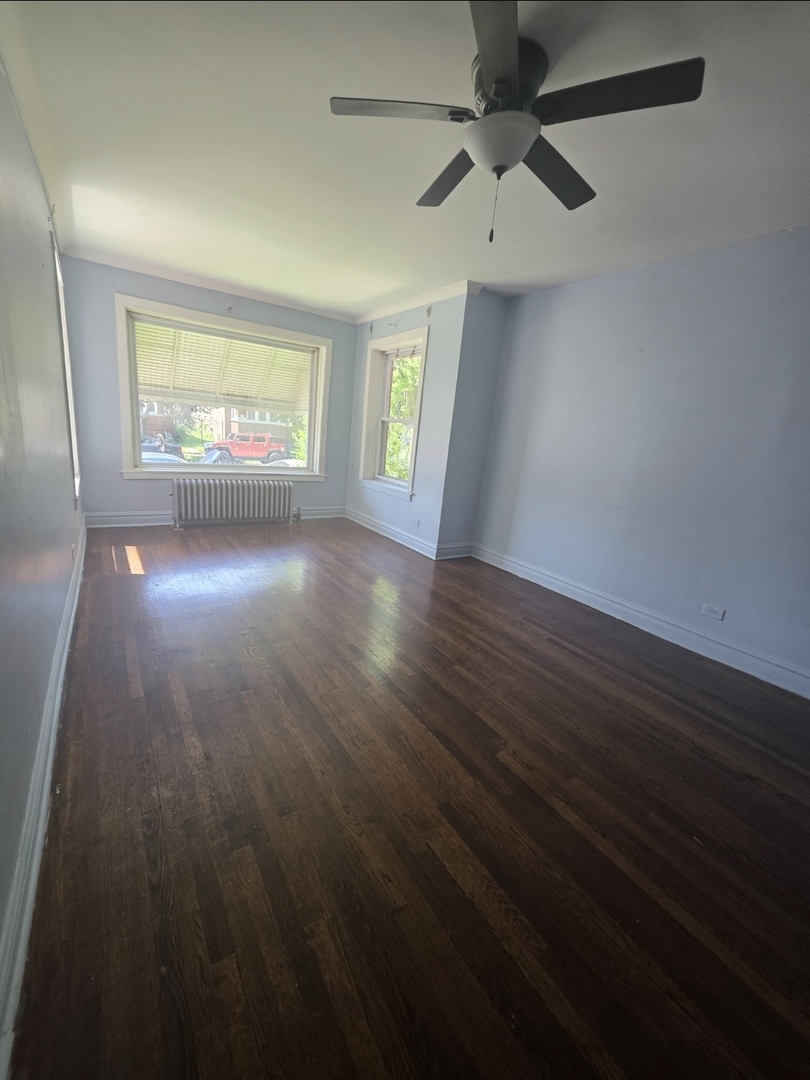 7841 S Loomis Boulevard Property Photo 14