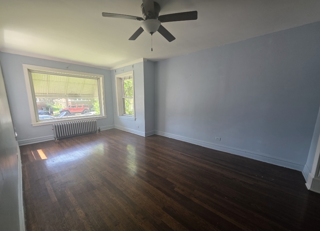 7841 S Loomis Boulevard Property Photo 16