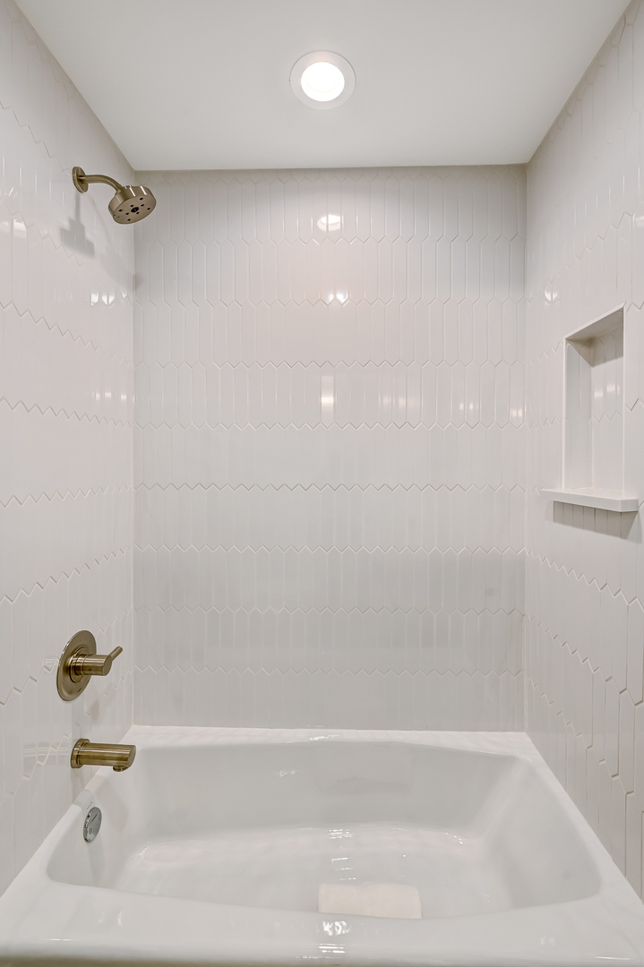 114 Harding Court Property Photo 30