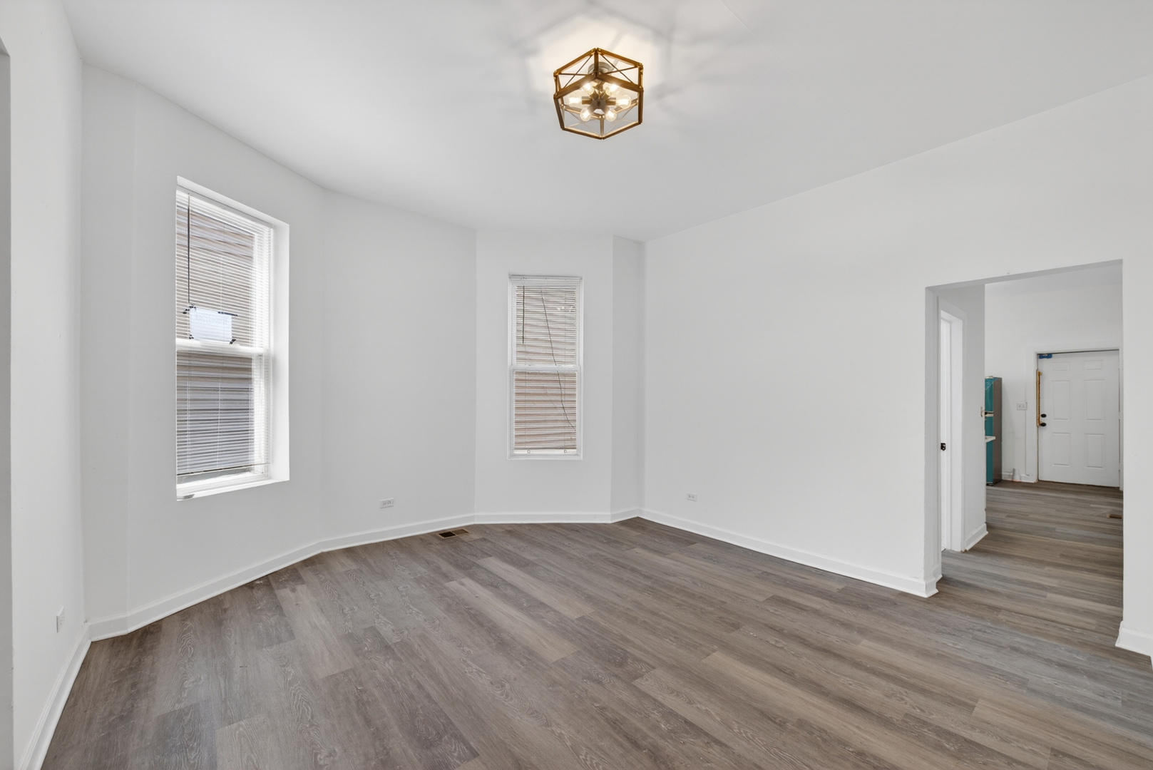 6018 S Sangamon Street Property Photo 4