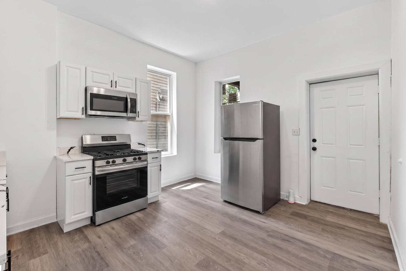 6018 S Sangamon Street Property Photo 12