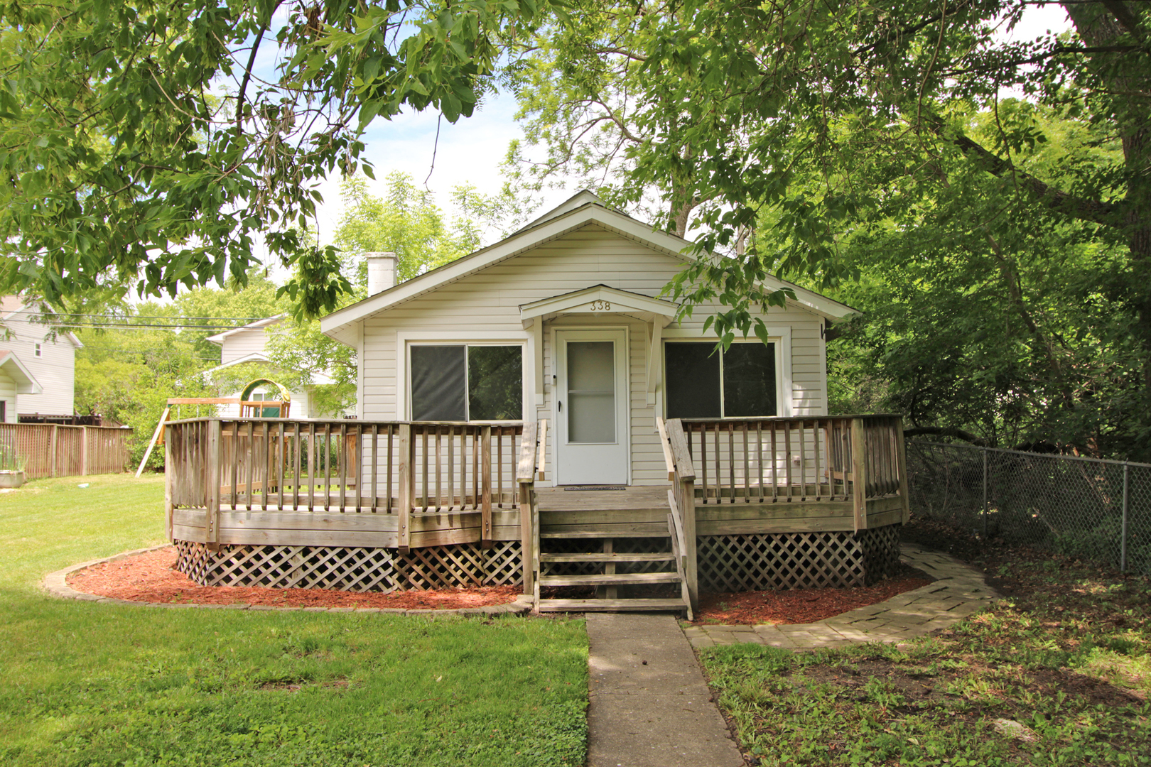 338 E Lakeview Avenue Property Photo 1