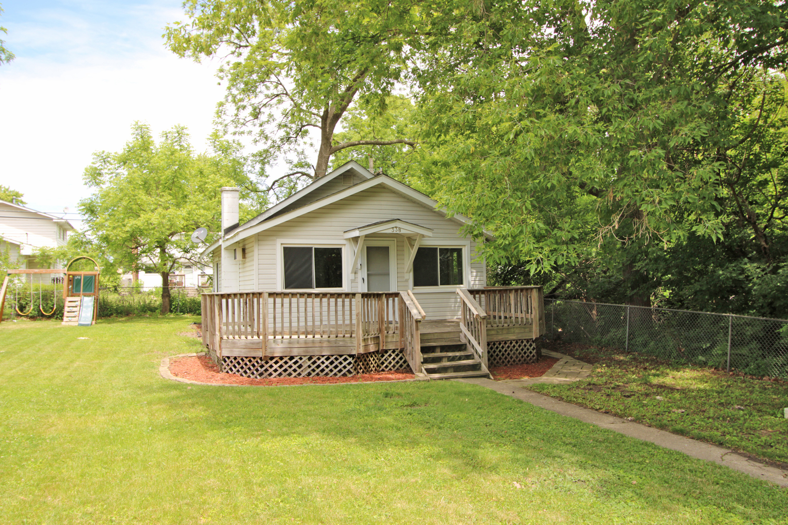 338 E Lakeview Avenue Property Photo 3