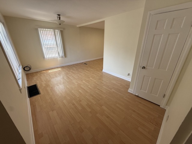 4304 S Christiana Avenue Property Photo 5