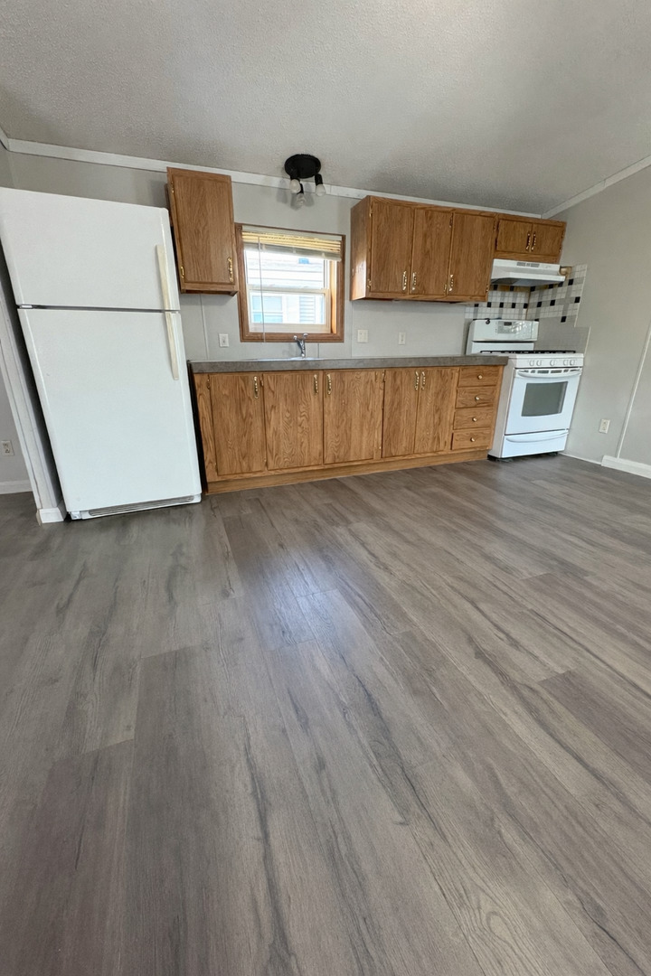 716 Treeview Lane Property Photo 3