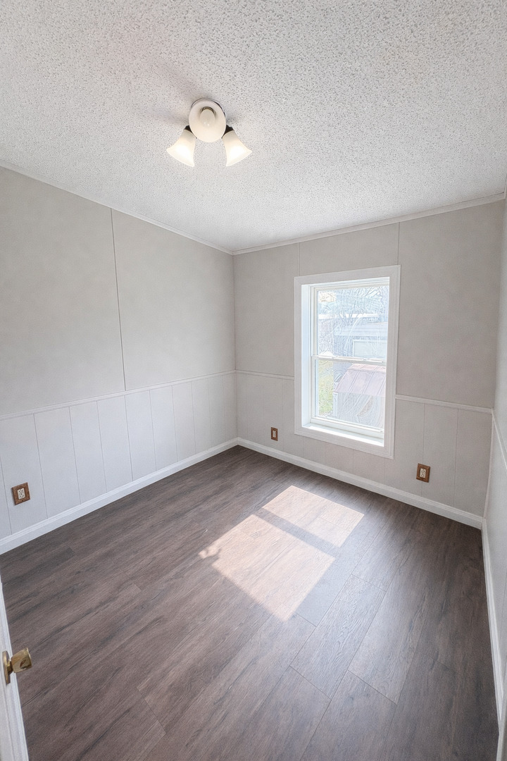 716 Treeview Lane Property Photo 6