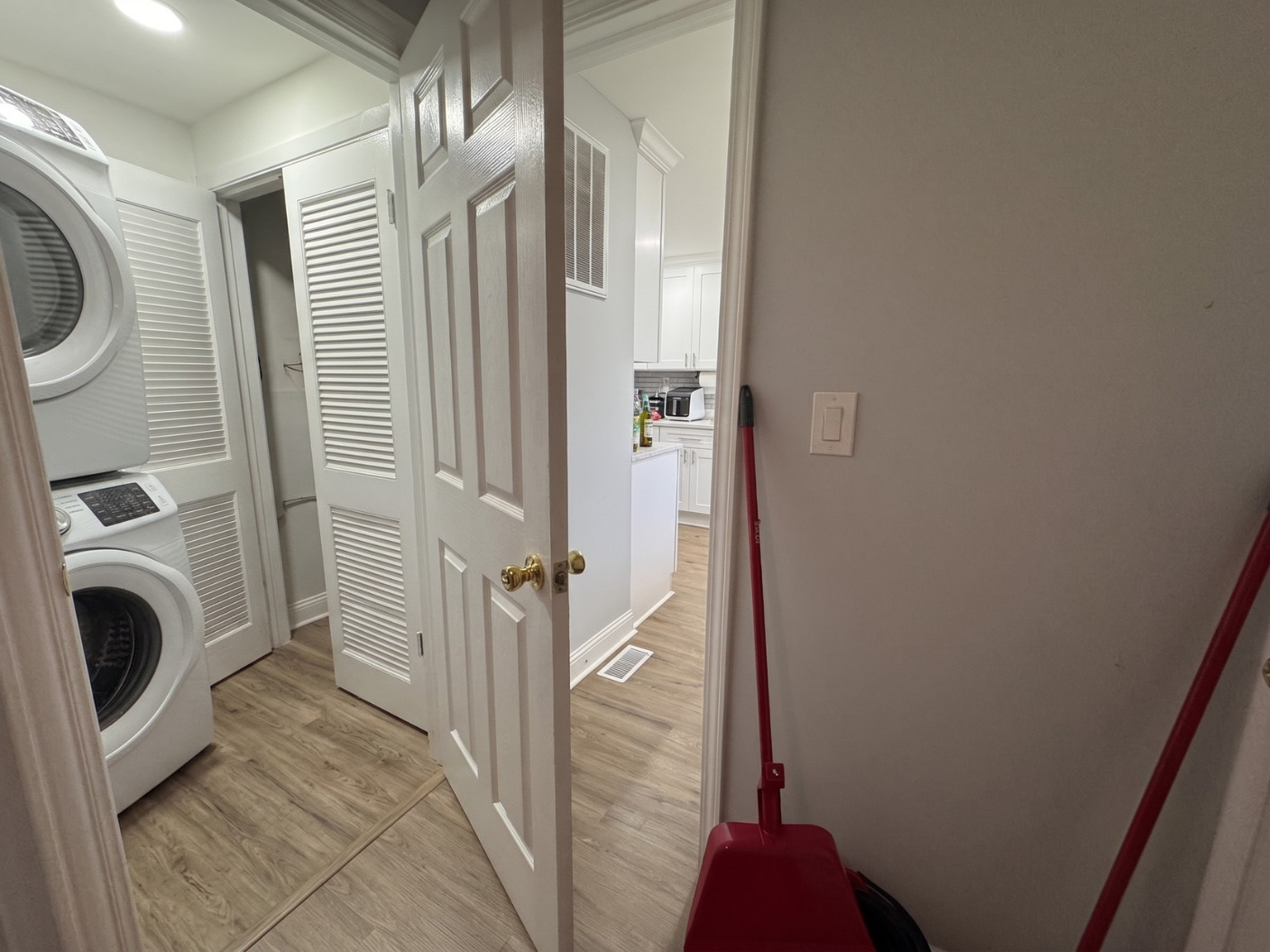 5711 W 87th Place Property Photo 10