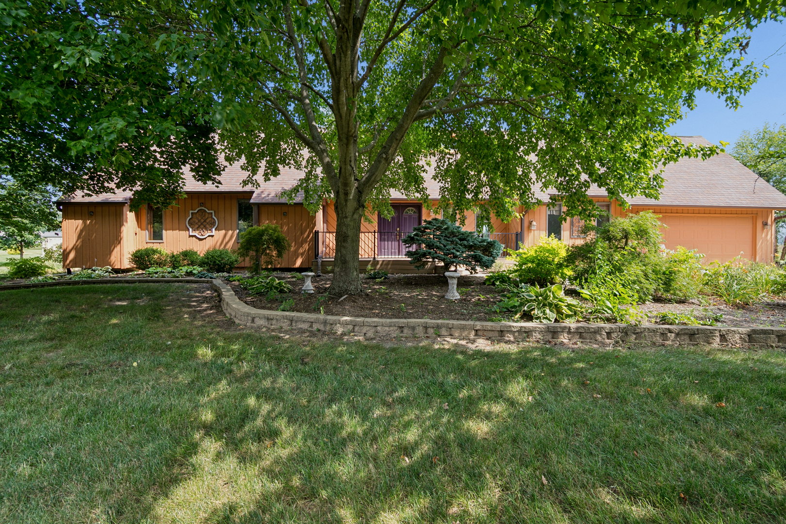 6229 Darline Drive Property Photo 1