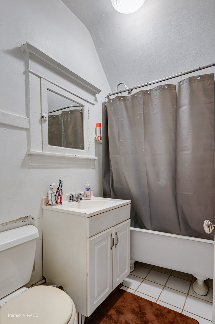 2475 N Clybourn Avenue Property Photo 16