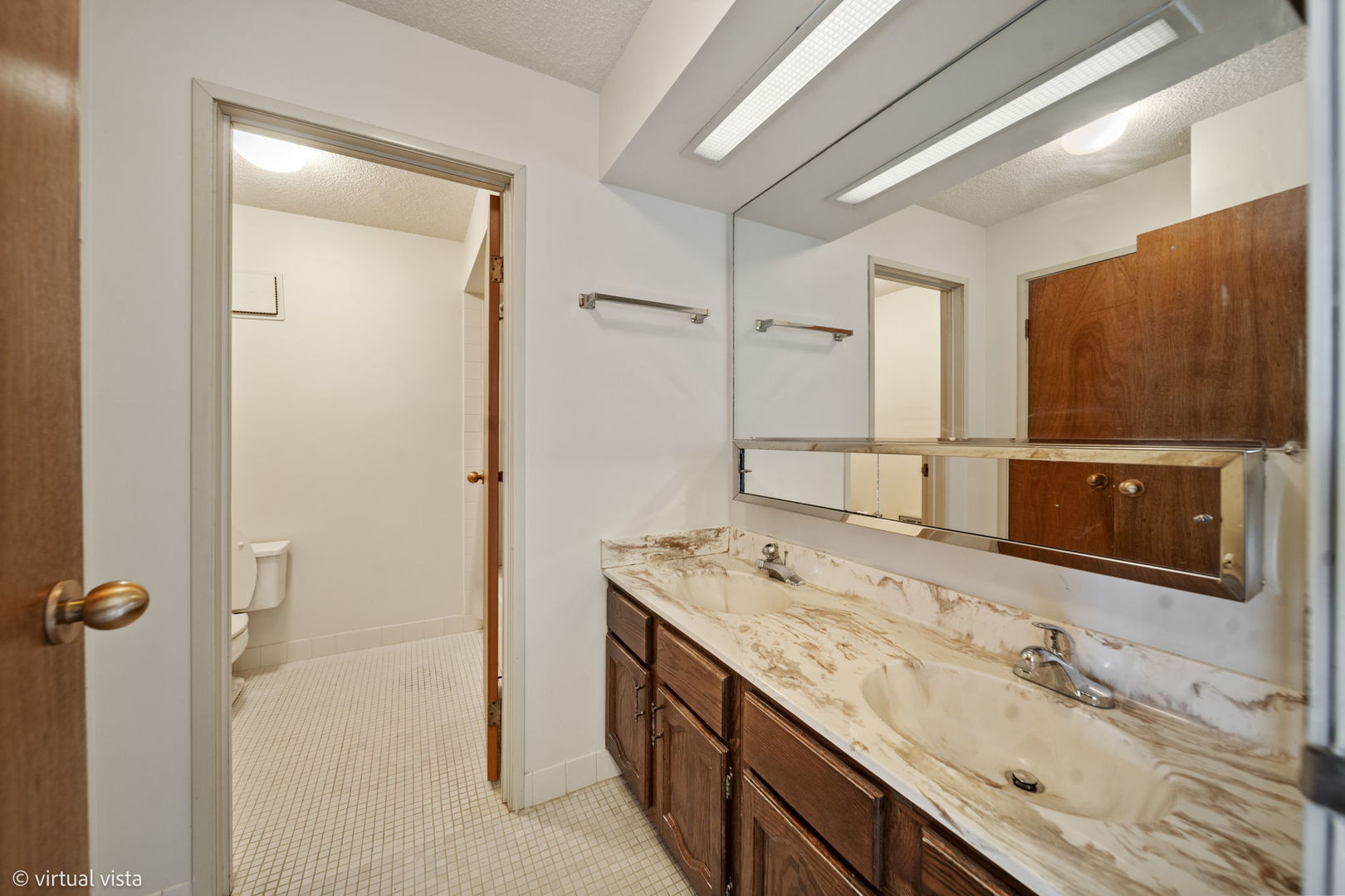 9737 N Fox Glen Drive 1g Property Photo 16