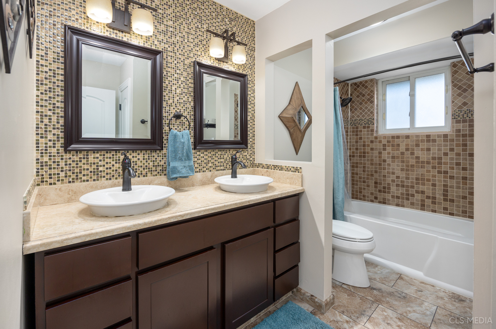 12709040 Property Photo 4
