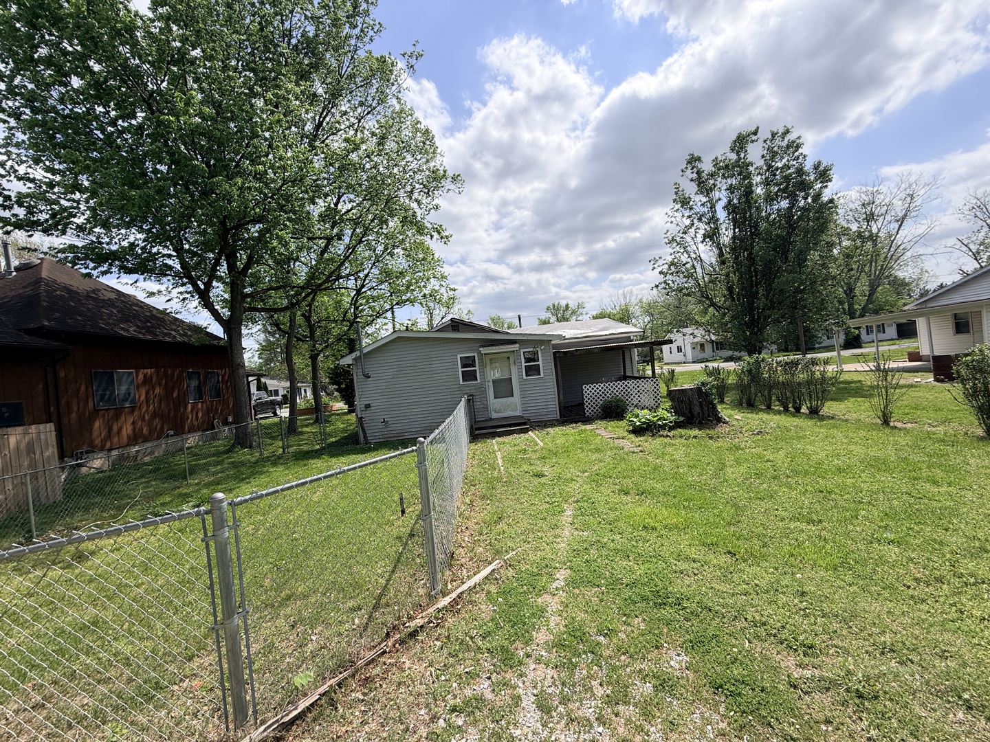 2012 Roblee Avenue Property Photo 13
