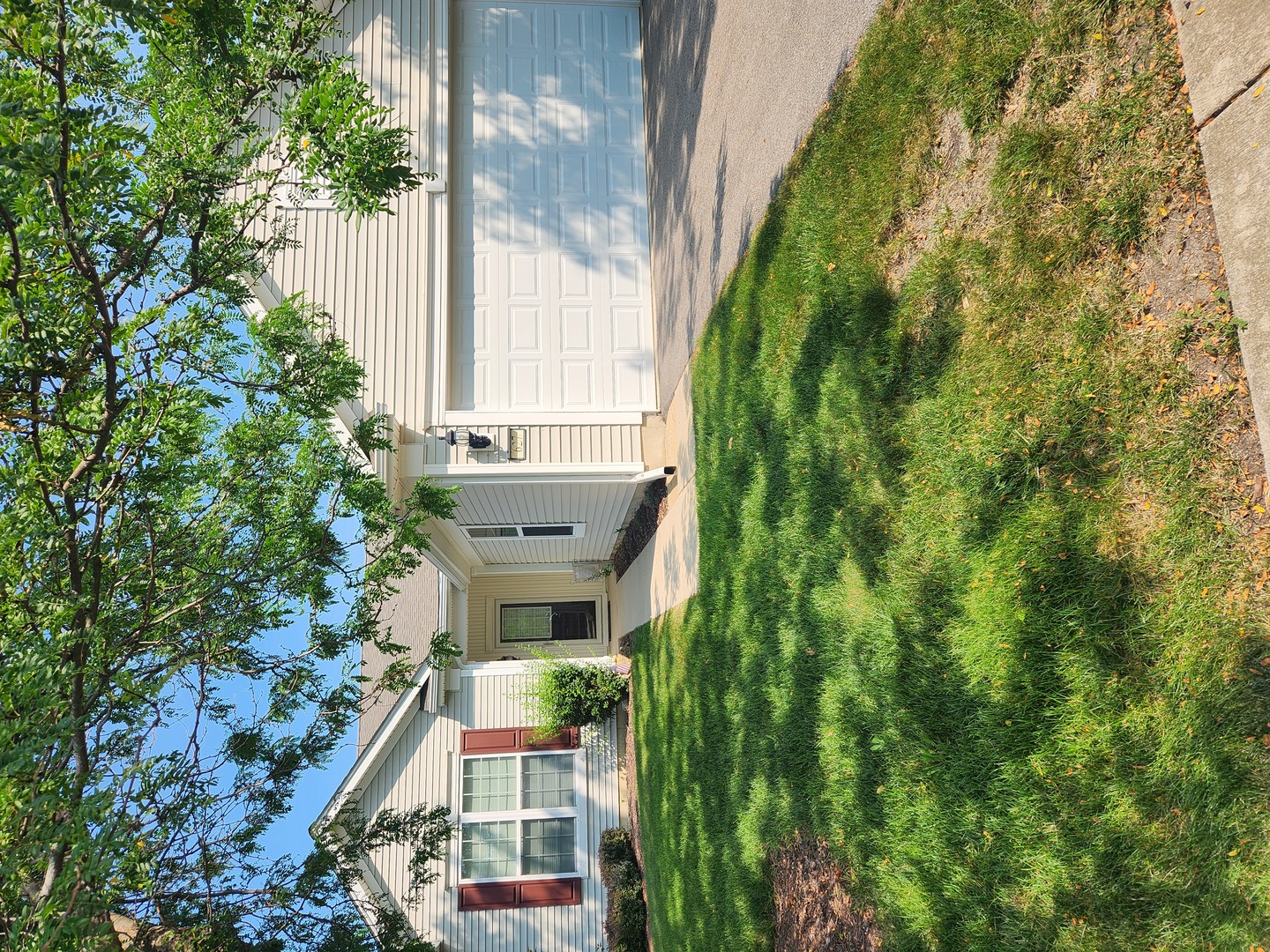 627 Americana Drive Property Photo 1